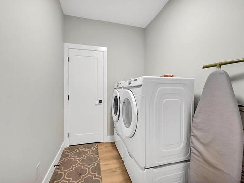 155-200 Grand Boulevard, Kamloops, BC - Indoor Photo Showing Laundry Room