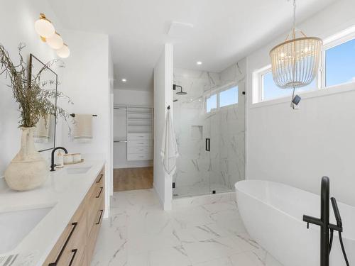 360 Rue Cheval Noir, Kamloops, BC - Indoor Photo Showing Bathroom