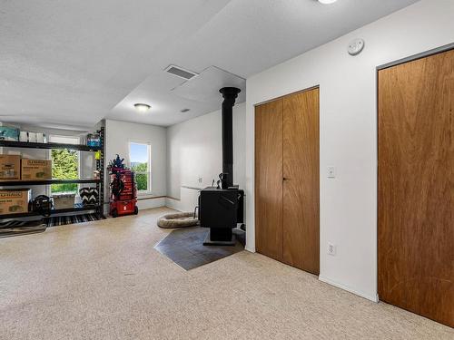 3801 Pineridge Drive, Kamloops, BC - Indoor Photo Showing Other Room
