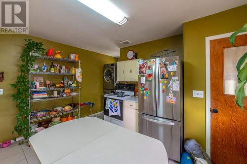 596 Ellis Street, Penticton, BC - Indoor