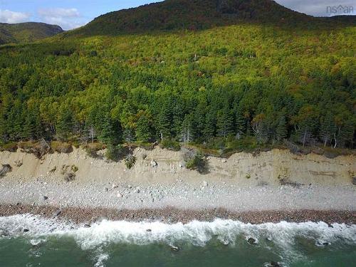 41251 Cabot Trail, Wreck Cove, NS 