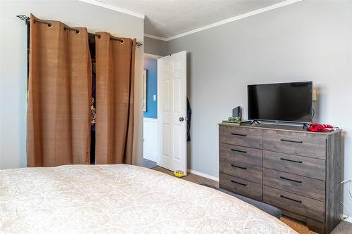 10692 Teresa Road, Lake Country, BC - Indoor Photo Showing Bedroom