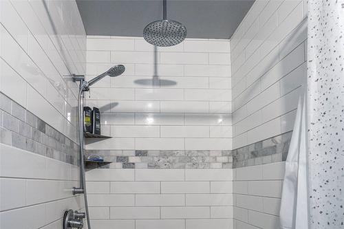 10692 Teresa Road, Lake Country, BC - Indoor Photo Showing Bathroom