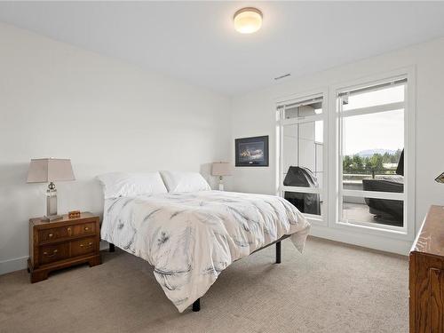 504-6540 Metral Dr, Nanaimo, BC - Indoor Photo Showing Bedroom