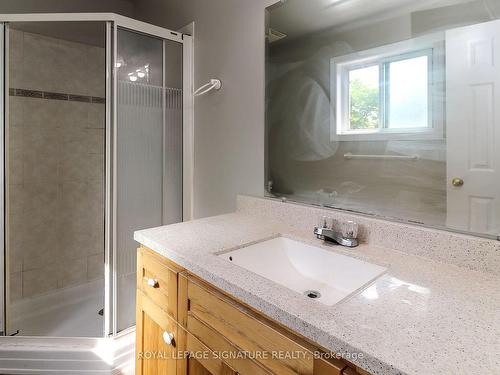 1463 River Rd, Wasaga Beach, ON - Indoor Photo Showing Bathroom