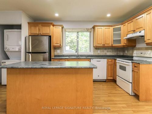 1463 River Rd, Wasaga Beach, ON - Indoor Photo Showing Kitchen