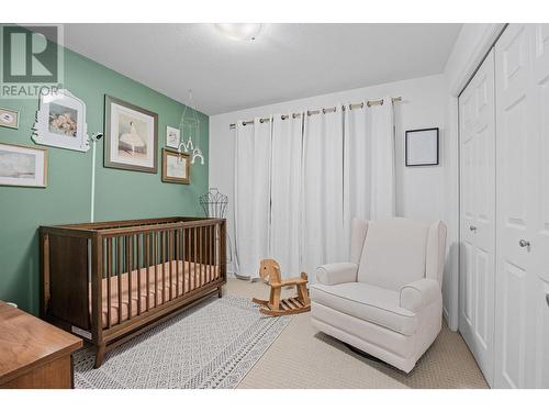 380 Providence Avenue Unit# 9, Kelowna, BC - Indoor Photo Showing Bedroom