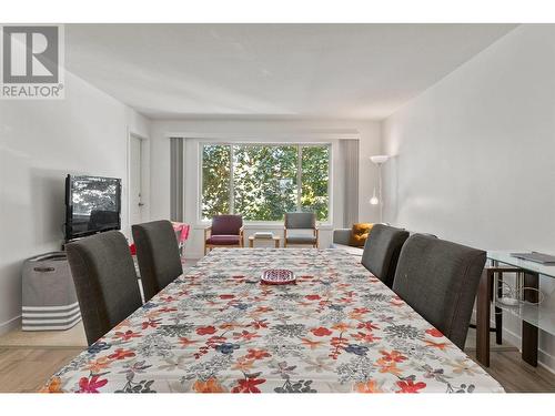 749 Francis Avenue, Kelowna, BC - Indoor Photo Showing Dining Room