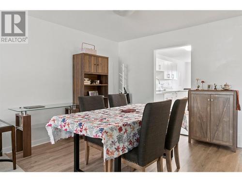 749 Francis Avenue, Kelowna, BC - Indoor Photo Showing Dining Room