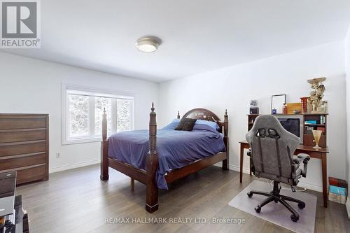 18 & 20 Cynthia Crescent, Richmond Hill (Oak Ridges), ON - Indoor Photo Showing Bedroom