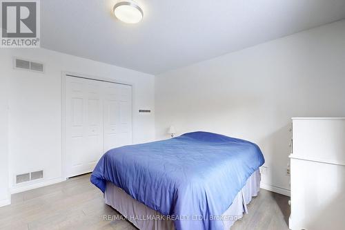 18 & 20 Cynthia Crescent, Richmond Hill (Oak Ridges), ON - Indoor Photo Showing Bedroom