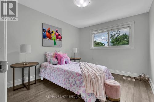 2382 Barcella Crescent, Mississauga, ON - Indoor Photo Showing Bedroom