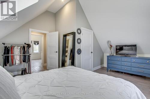 6 Edmund Avenue, Toronto W04, ON - Indoor Photo Showing Bedroom