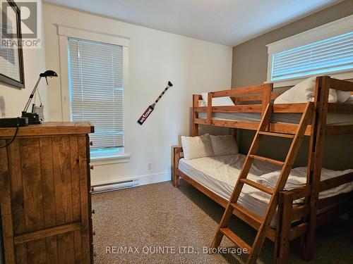 19 - 46 Meadow View Lane, Prince Edward County (Athol), ON - Indoor Photo Showing Bedroom