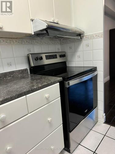 1806 - 5 Massey Square, Toronto, ON - Indoor Photo Showing Kitchen