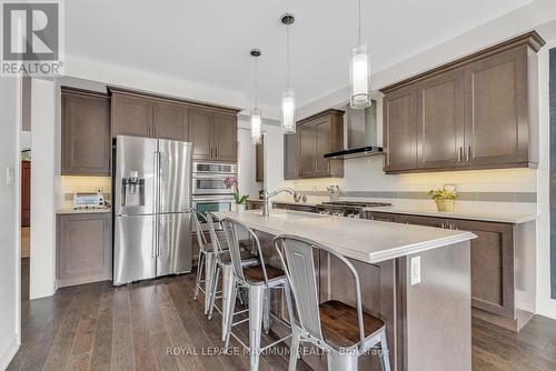 9 Copeland Crescent, Innisfil (Cookstown), ON - Indoor Photo Showing Kitchen With Upgraded Kitchen