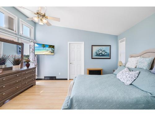 409 33Rd Avenue S, Erickson, BC - Indoor Photo Showing Bedroom