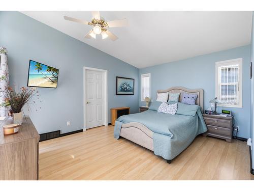 409 33Rd Avenue S, Erickson, BC - Indoor Photo Showing Bedroom