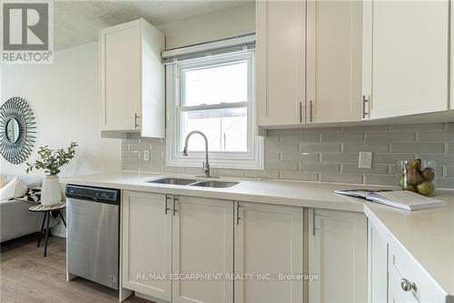 609 Mohawk Road E, Hamilton, ON - Indoor Photo Showing Kitchen With Double Sink