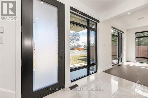 888 Melwood Avenue, Ottawa, ON - Indoor Photo Showing Other Room