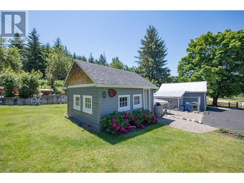 5648 Learmouth Road, Coldstream, BC - Outdoor