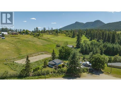 5648 Learmouth Road, Coldstream, BC - Outdoor With View