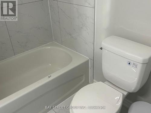 265 Johnson Street, Barrie (Georgian Drive), ON - Indoor Photo Showing Bathroom