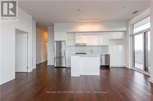 508 - 2520 Eglinton Avenue W, Mississauga (Central Erin Mills), ON - Indoor Photo Showing Kitchen With Stainless Steel Kitchen