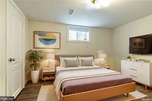 Virtually Staged - 609 Mohawk Road E, Hamilton, ON - Indoor Photo Showing Bedroom