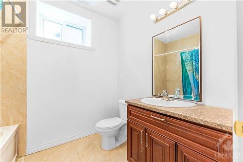 1043 Jacynthe Street, Hawkesbury, ON - Indoor Photo Showing Bathroom