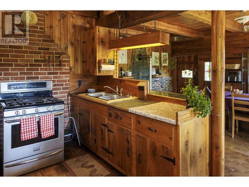 3255 Mountain View Road, Mcbride, BC - Indoor Photo Showing Kitchen With Double Sink