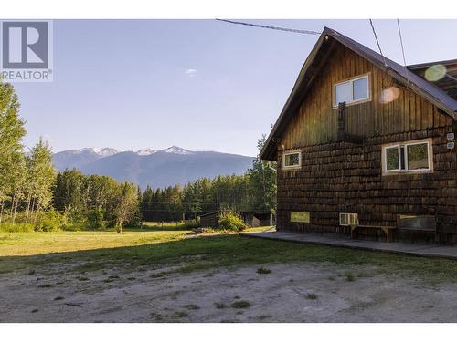 3255 Mountain View Road, Mcbride, BC - Outdoor