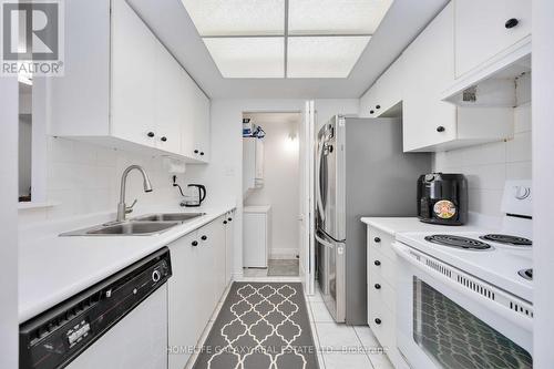 884 - 1 Greystone Walk Drive, Toronto (Kennedy Park), ON - Indoor Photo Showing Kitchen With Double Sink