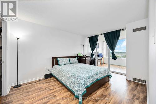 884 - 1 Greystone Walk Drive, Toronto, ON - Indoor Photo Showing Bedroom