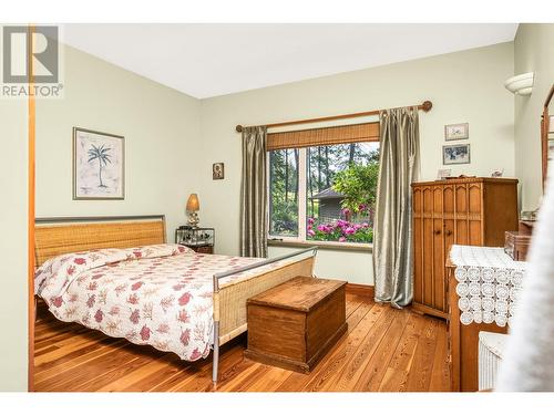 7801 Wilson-Jackson Road, Vernon, BC - Indoor Photo Showing Bedroom