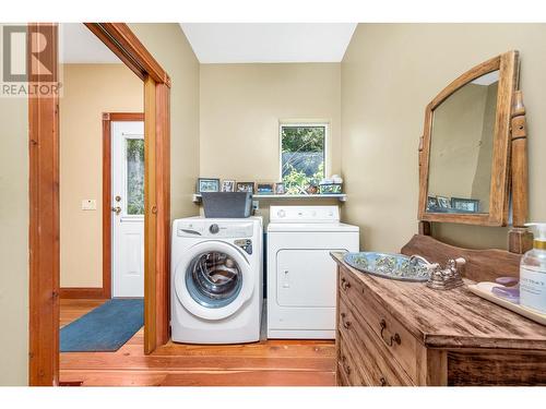 7801 Wilson-Jackson Road, Vernon, BC - Indoor Photo Showing Laundry Room