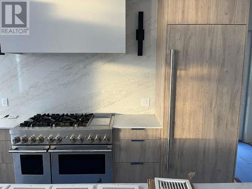 1797 Lakestone Drive, Lake Country, BC - Indoor Photo Showing Kitchen