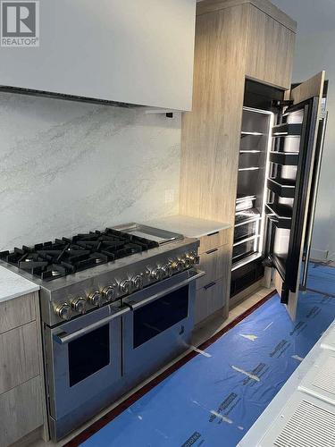 1797 Lakestone Drive, Lake Country, BC - Indoor Photo Showing Kitchen