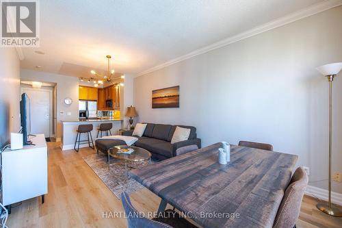 809 - 2083 Lake Shore Boulevard W, Toronto W06, ON - Indoor