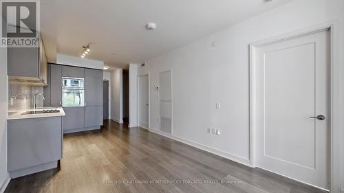 323E - 576 Front Street, Toronto, ON - Indoor