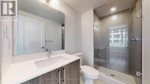 323E - 576 Front Street, Toronto, ON - Indoor Photo Showing Bathroom