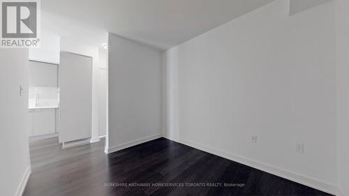 323E - 576 Front Street, Toronto, ON - Indoor Photo Showing Other Room