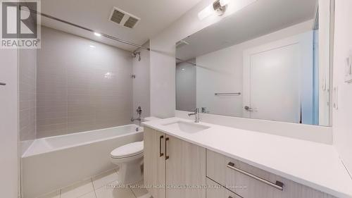 323E - 576 Front Street, Toronto, ON - Indoor Photo Showing Bathroom