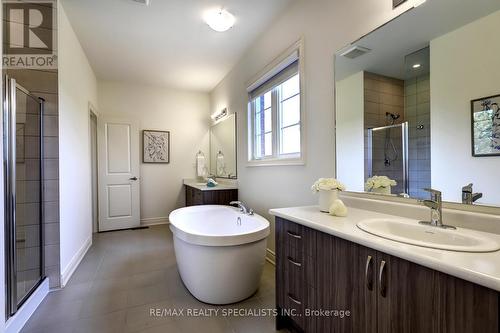 395 Humphrey Street, Hamilton, ON - Indoor Photo Showing Bathroom