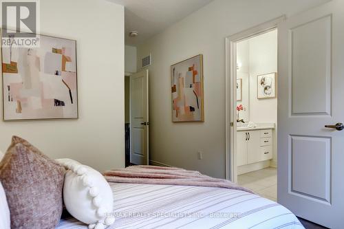 395 Humphrey Street, Hamilton, ON - Indoor Photo Showing Bedroom