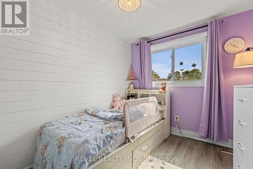 3 - 985 Limeridge Road E, Hamilton, ON - Indoor Photo Showing Bedroom