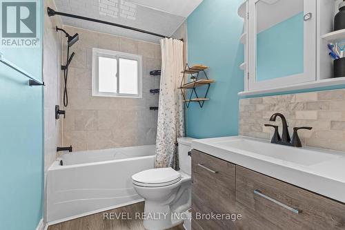 3 - 985 Limeridge Road E, Hamilton, ON - Indoor Photo Showing Bathroom