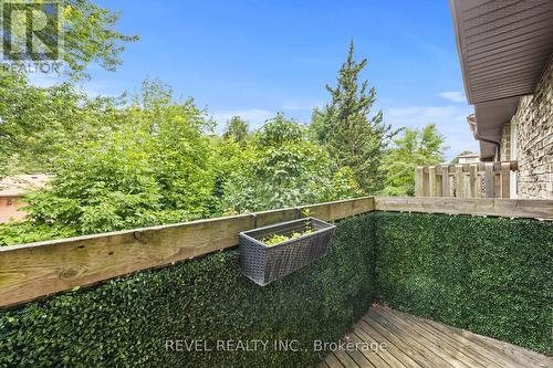 3 - 985 Limeridge Road E, Hamilton, ON - Outdoor