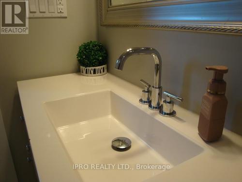 392 Niagara Street, Welland, ON - Indoor Photo Showing Bathroom