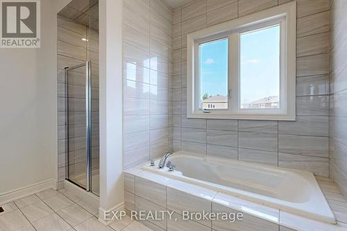 85 Gledhill Crescent, Cambridge, ON - Indoor Photo Showing Bathroom